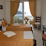 Mazis Agios Gordios (Corfu)