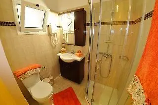 Mazis Aparthotel 4*