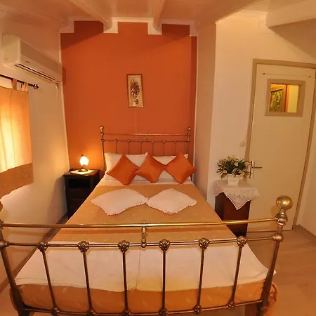 Aparthotel Mazis 4*