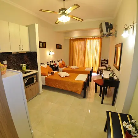 Mazis Aparthotel 4*