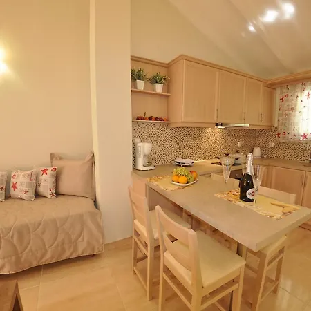 Aparthotel Mazis 4*