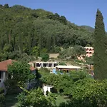 Mazis 公寓式酒店 4*