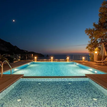 Aparthotel Mazis 3*