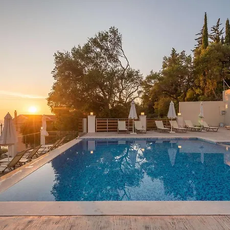Aparthotel Mazis 3*