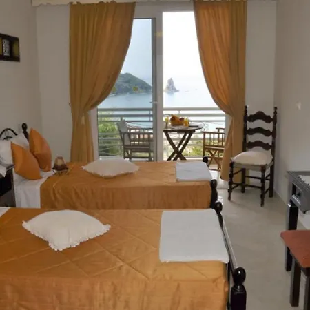 Mazis Agios Gordios (Corfu)