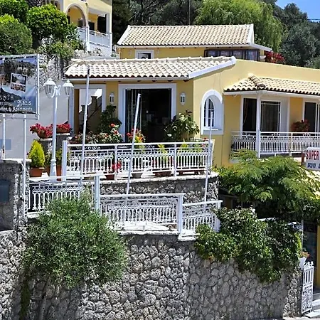 Mazis Agios Gordios (Corfu)