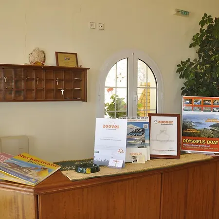 Mazis Apartmanhotel 3*