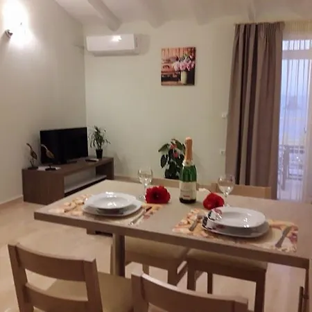Hotel de apartamente Mazis