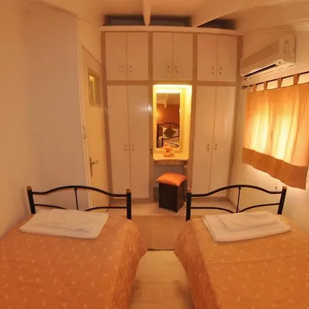 Mazis Agios Gordios (Corfu)