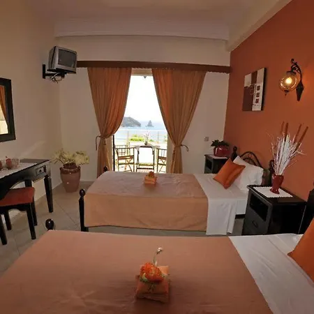 Mazis Agios Gordios (Corfu)