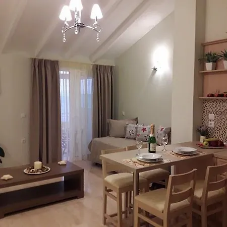 Mazis Lejlighedshotel 4*