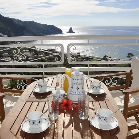 Lejlighedshotel Mazis 4*